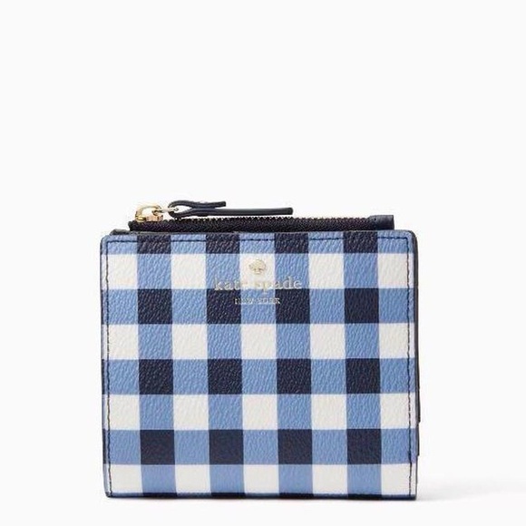 kate spade Handbags - NWT Kate spade wallet